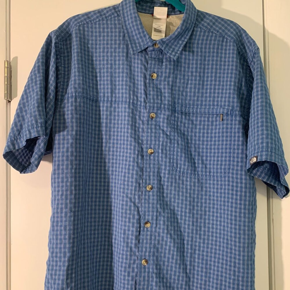 The North Face Men’s Large Vented Hiking Shirt | Short Sleeve Button Up